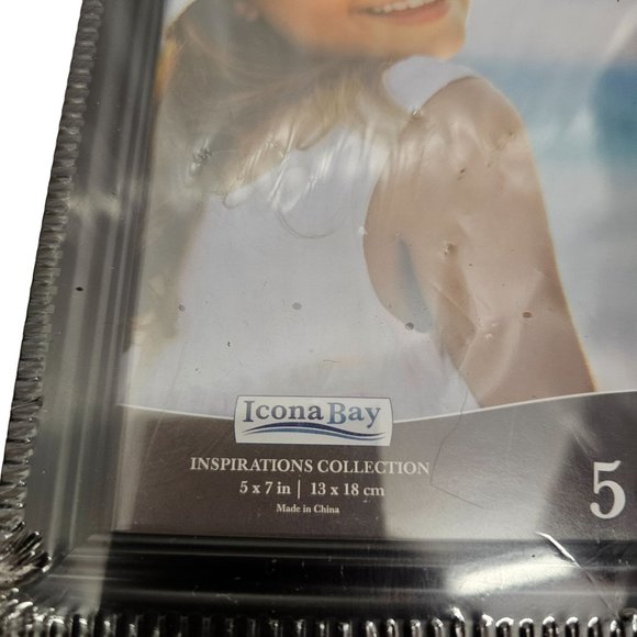 Icona Bay 5x7 Picture Frames (Black, Set of 4 Pack) - Picture 4 of 11